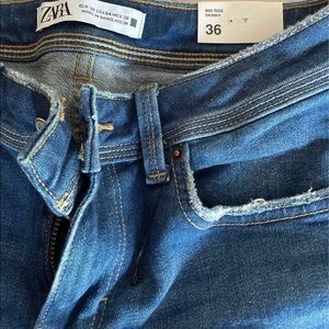 Zara Skinny Mid Rise Jeans, size 4